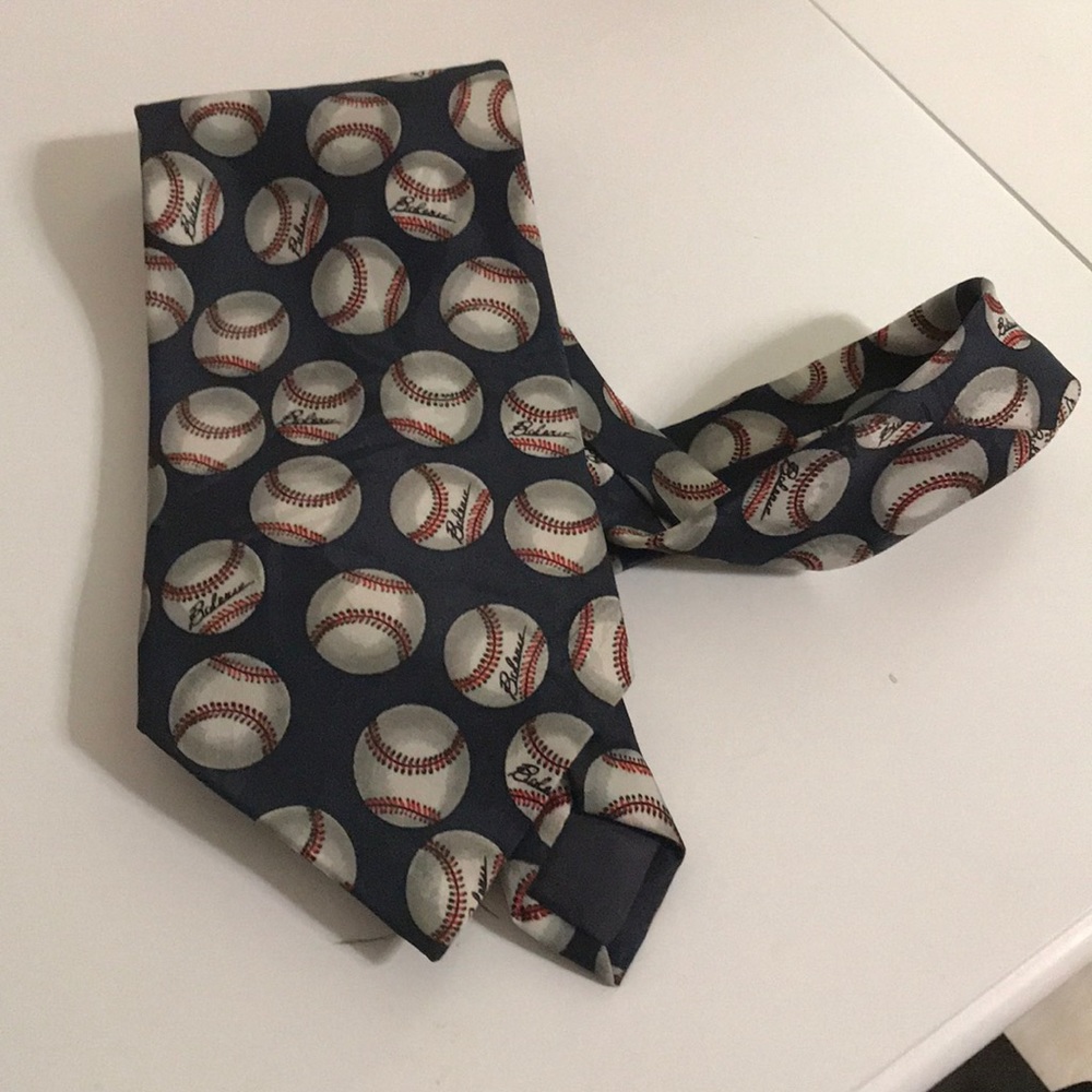 Fun baseball tie - Picture 2 of 5